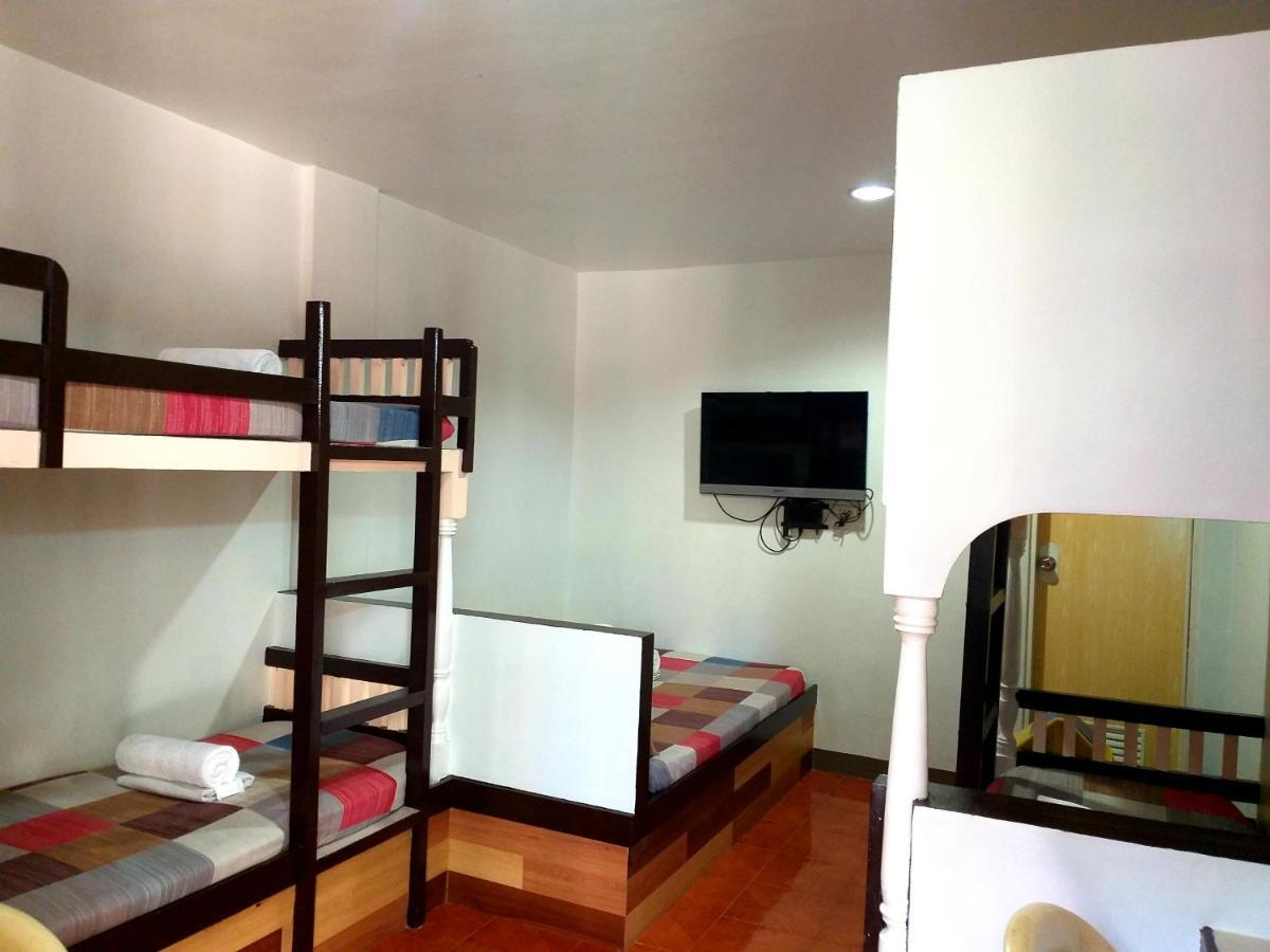 Park Vil-La Apartelle Ciudad Quezon Exterior foto
